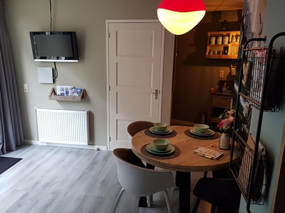Appartement De Oliekan Medium Lemmer Eksteriør bilde